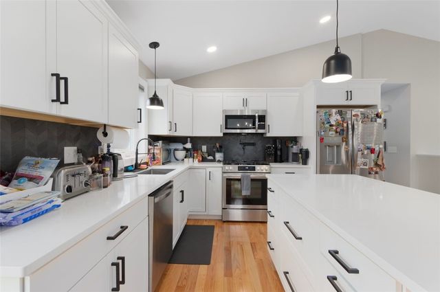 38 Overbrook Avenue, Warwick, RI 02889