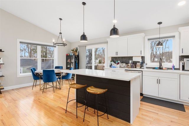 38 Overbrook Avenue, Warwick, RI 02889