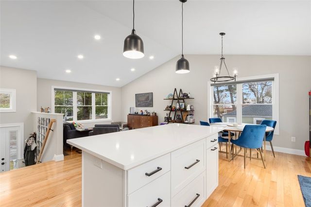 38 Overbrook Avenue, Warwick, RI 02889