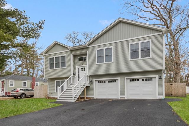 38 Overbrook Avenue, Warwick, RI 02889