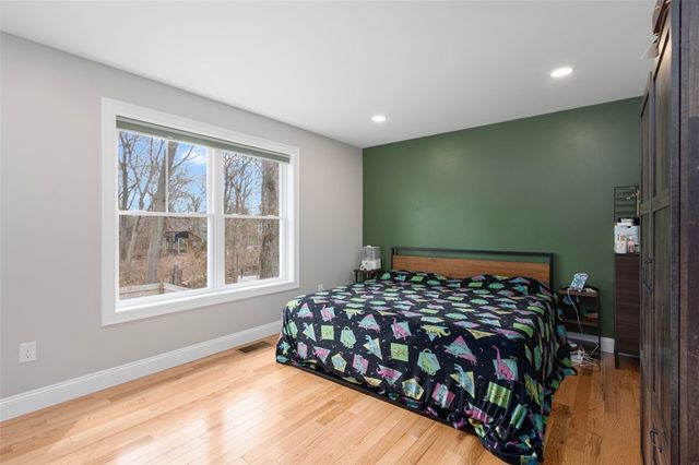 38 Overbrook Avenue, Warwick, RI 02889