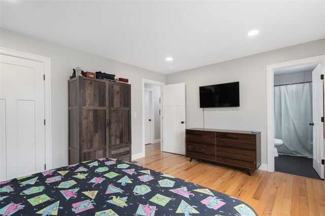 38 Overbrook Avenue, Warwick, RI 02889