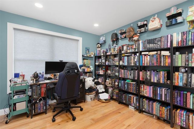 38 Overbrook Avenue, Warwick, RI 02889