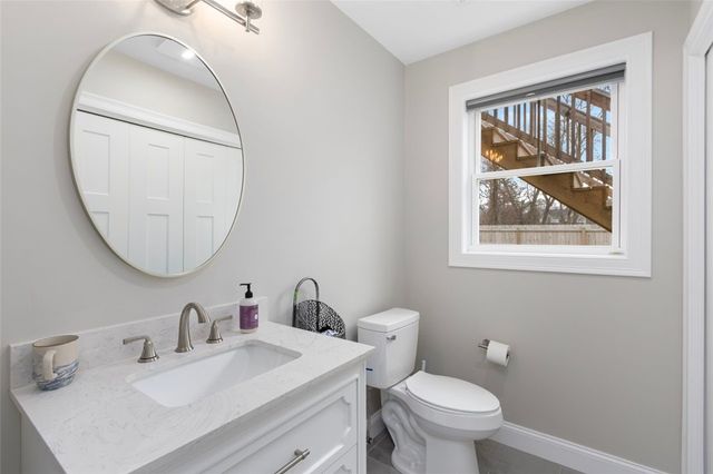 38 Overbrook Avenue, Warwick, RI 02889