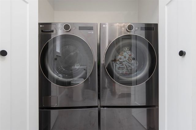 38 Overbrook Avenue, Warwick, RI 02889