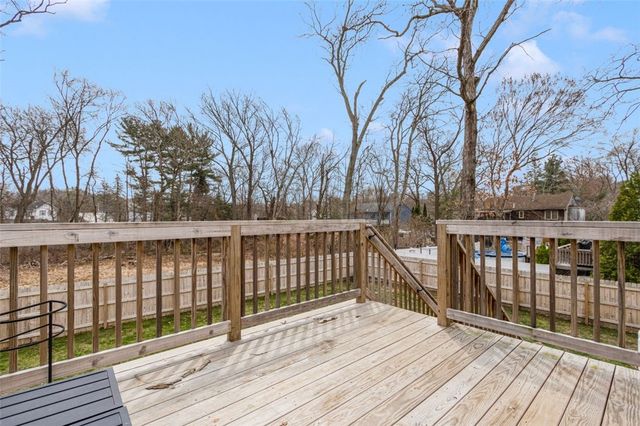 38 Overbrook Avenue, Warwick, RI 02889