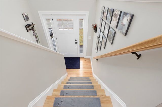 38 Overbrook Avenue, Warwick, RI 02889