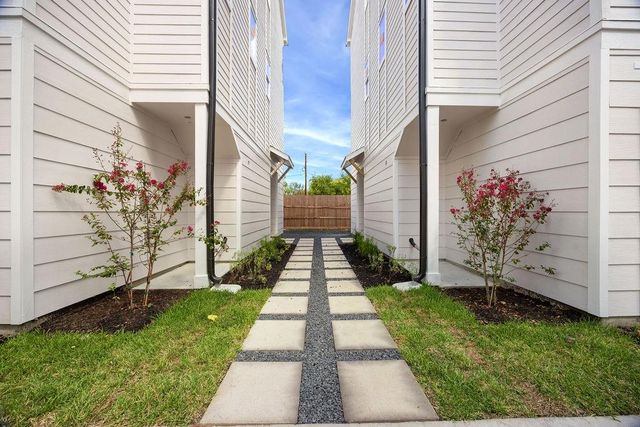 1741 Mary Street, Houston, TX 77026
