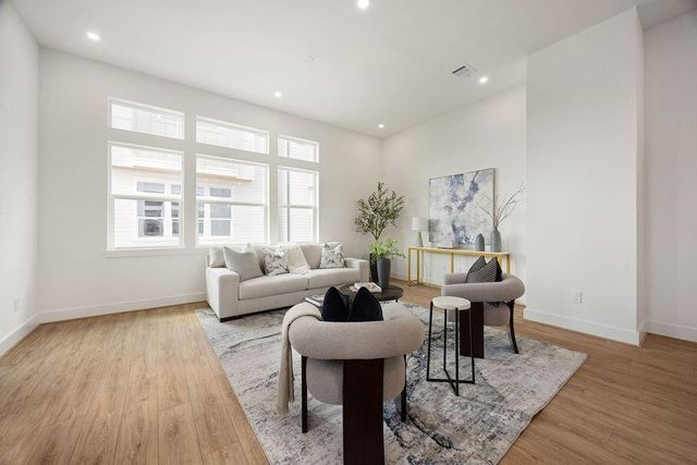 1741 Mary Street, Houston, TX 77026