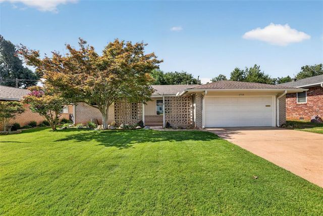 1712 Westbrooke Terrace, Norman, OK 73072