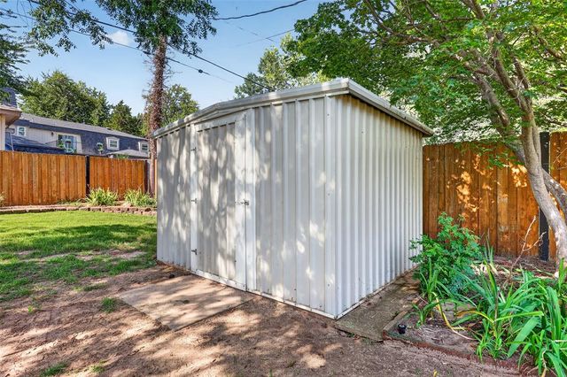 1712 Westbrooke Terrace, Norman, OK 73072