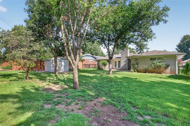 1712 Westbrooke Terrace, Norman, OK 73072