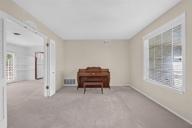 1712 Westbrooke Terrace, Norman, OK 73072