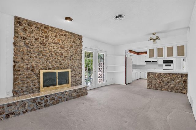 1712 Westbrooke Terrace, Norman, OK 73072