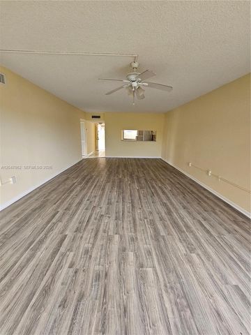 461 Ives Dairy Road 4062, Miami, FL 33179