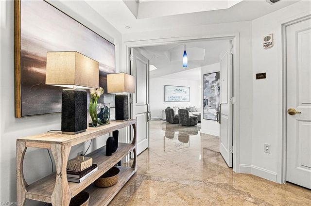 6597 Nicholas BLVD 1005, Naples, FL 34108