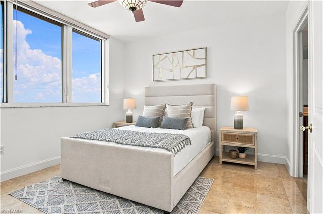 6597 Nicholas BLVD 1005, Naples, FL 34108