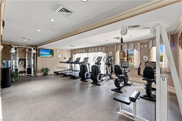 6597 Nicholas BLVD 1005, Naples, FL 34108