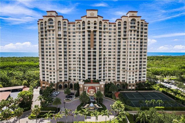 6597 Nicholas BLVD 1005, Naples, FL 34108
