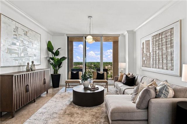 6597 Nicholas BLVD 1005, Naples, FL 34108