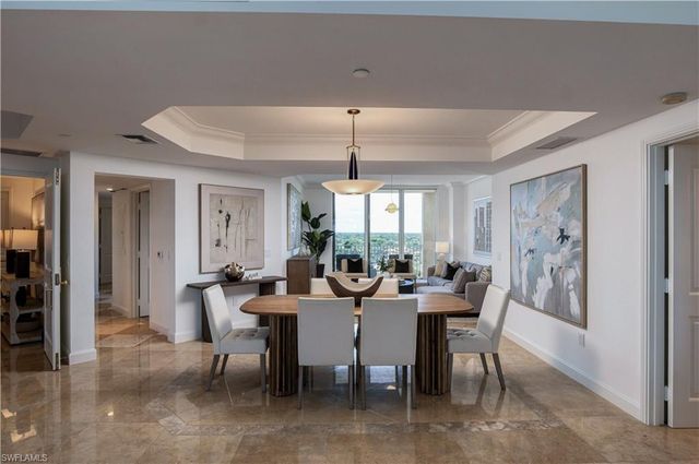 6597 Nicholas BLVD 1005, Naples, FL 34108