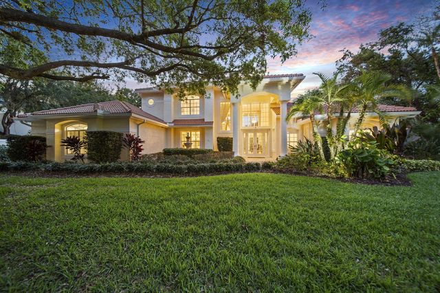 4 Castle Hill Way, Stuart, FL 34996