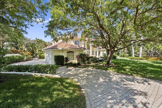 4 Castle Hill Way, Stuart, FL 34996