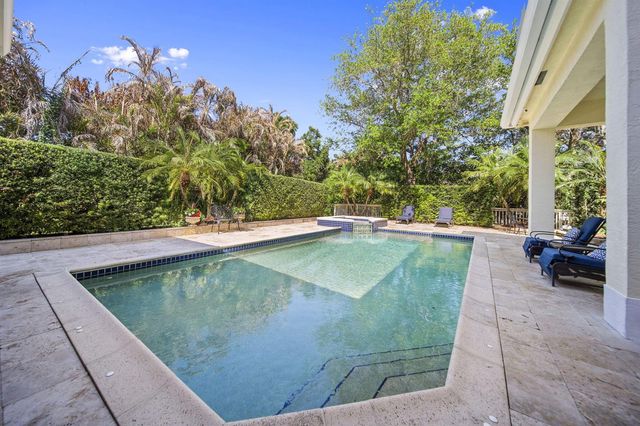 4 Castle Hill Way, Stuart, FL 34996