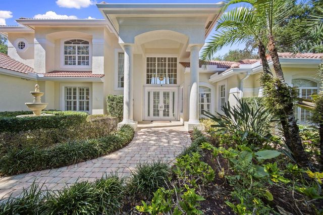 4 Castle Hill Way, Stuart, FL 34996