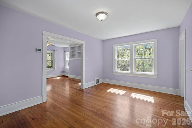 3 Manila Street, Asheville, NC 28806