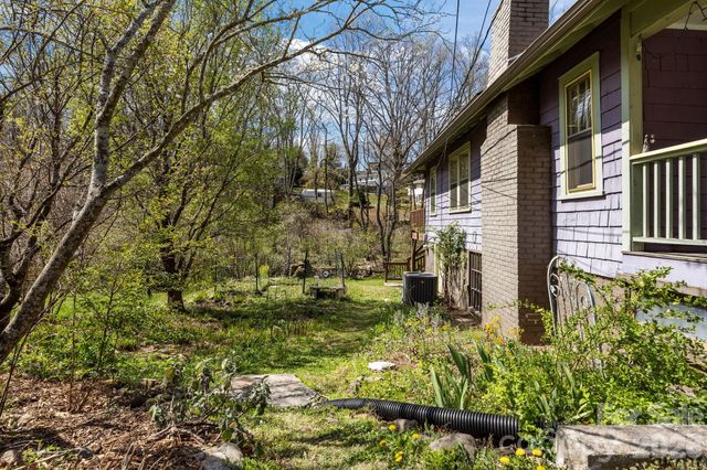 3 Manila Street, Asheville, NC 28806