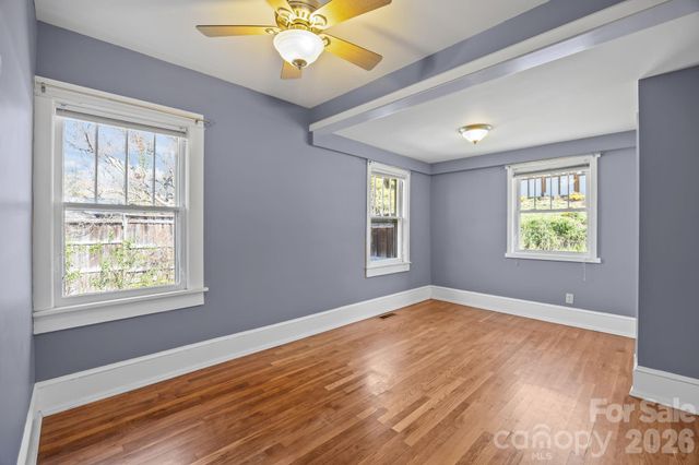 3 Manila Street, Asheville, NC 28806