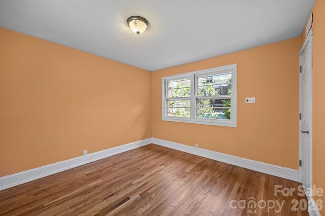 3 Manila Street, Asheville, NC 28806