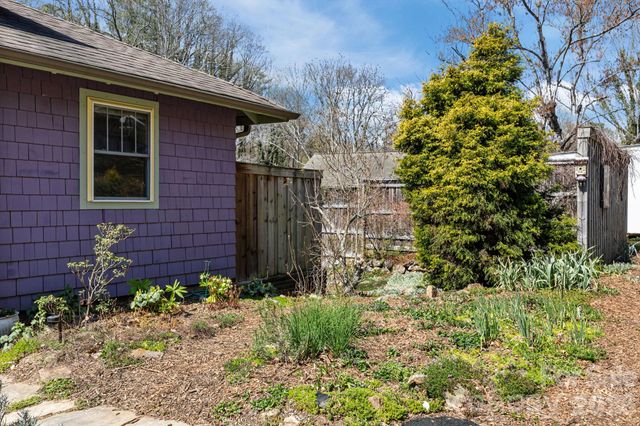 3 Manila Street, Asheville, NC 28806