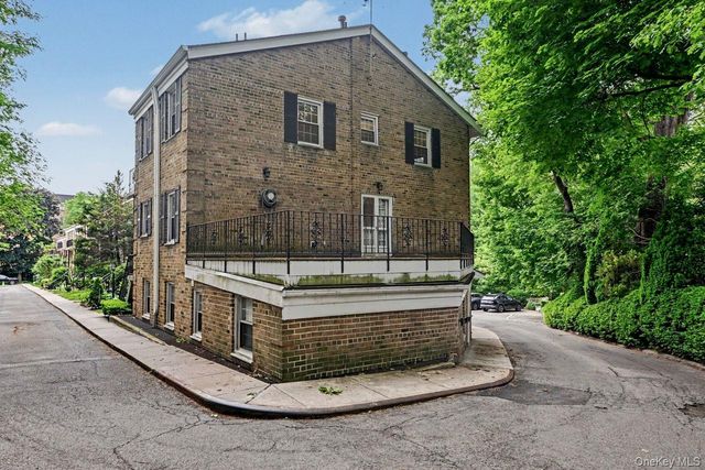 95 Georgia Avenue, Bronxville, NY 10708