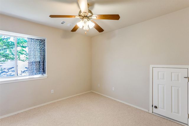 5043 Hartson, Kyle, TX 78640