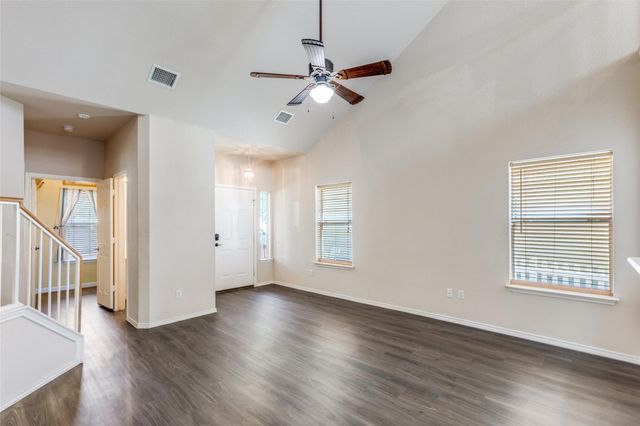 5043 Hartson, Kyle, TX 78640