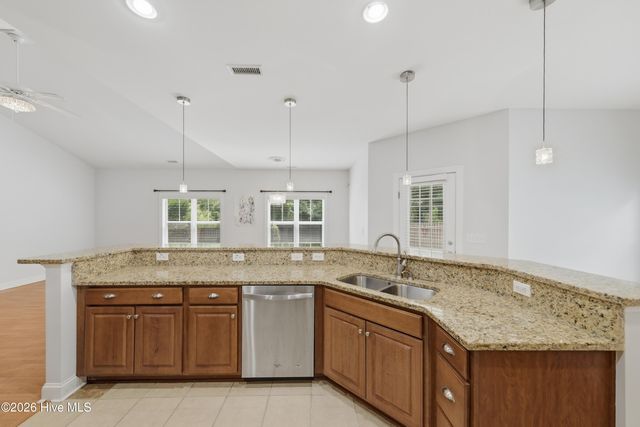 8775 Lanvale Oaks Drive NE, Leland, NC 28451