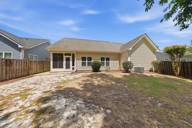 8775 Lanvale Oaks Drive NE, Leland, NC 28451