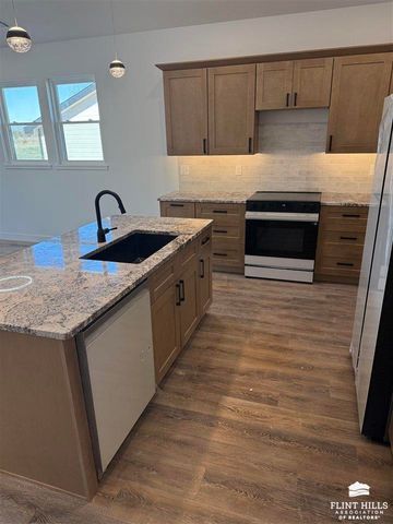 2532 Wren Lane, Junction City, KS 66441