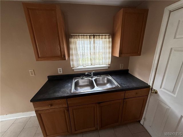 15 Heather Road, Cheektowaga, NY 14225