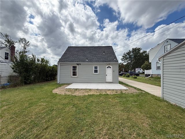 15 Heather Road, Cheektowaga, NY 14225