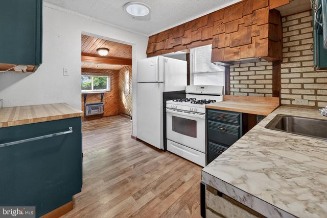 14 UNION ST, Mount Holly, NJ 08060