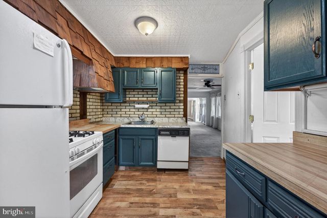14 UNION ST, Mount Holly, NJ 08060