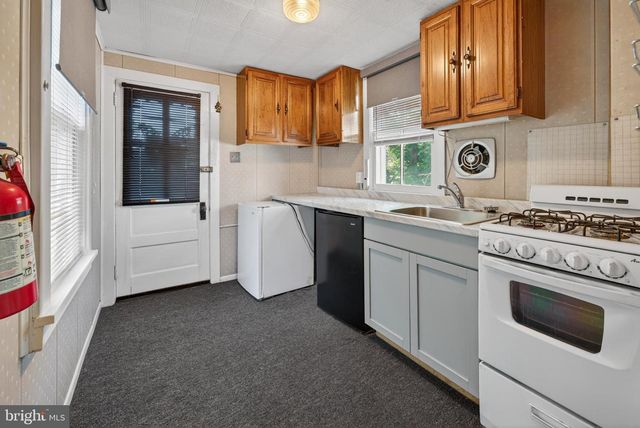 14 UNION ST, Mount Holly, NJ 08060
