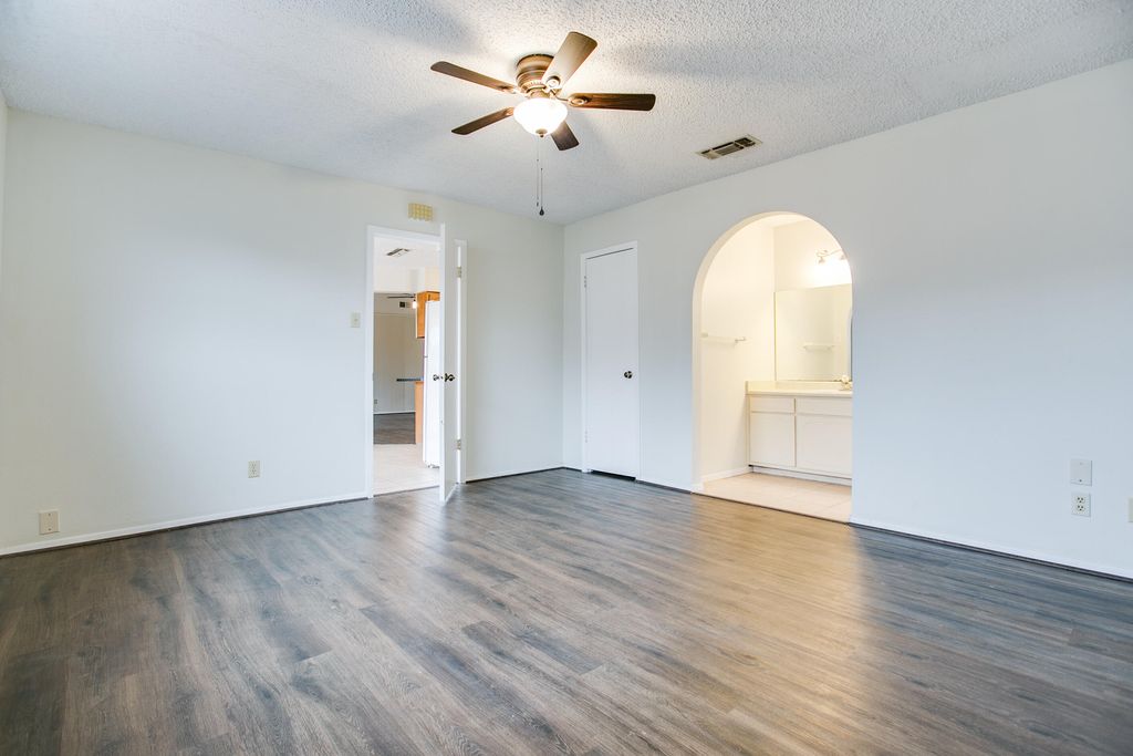 Image 13 of property listing at 3829 Sandstone Road, San Angelo, TX 76904