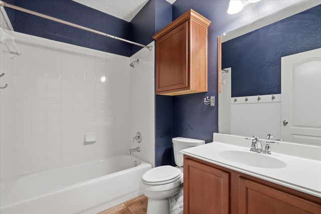498 Grayson Lane, Lake Dallas, TX 75065