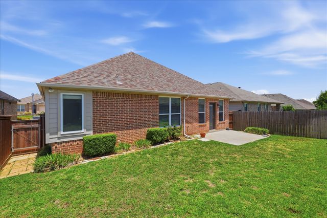 498 Grayson Lane, Lake Dallas, TX 75065