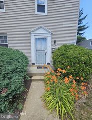 2772 IVERSON ST #81, Temple Hills, MD 20748