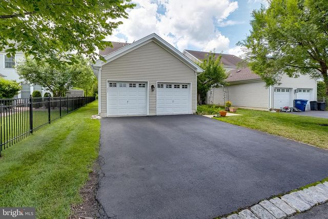 66 HARNESS WAY, Chesterfield, NJ 08515